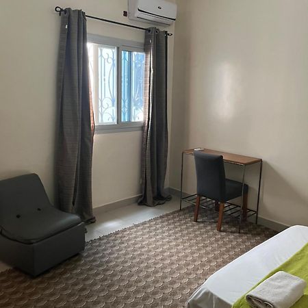 Les 5 Lanternes By Clara Bed & Breakfast Dakar Bagian luar foto