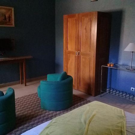 Les 5 Lanternes By Clara Bed & Breakfast Dakar Bagian luar foto
