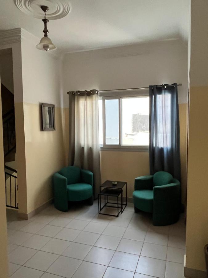 Les 5 Lanternes By Clara Bed & Breakfast Dakar Bagian luar foto